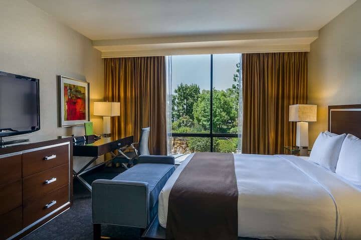 Room 21 of 115